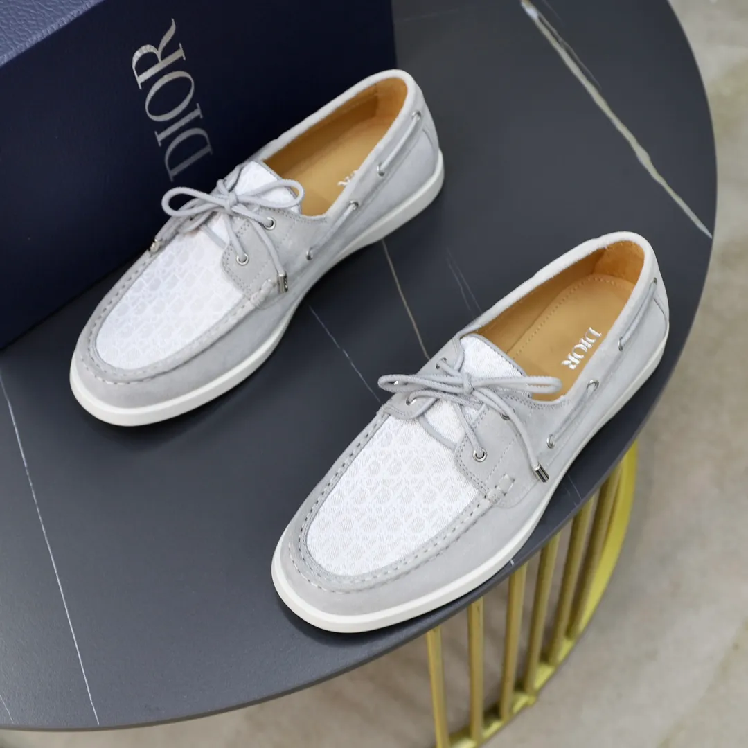 Ex-factory price: 540🙅‍♂️🙅‍♂️🙅‍♂️ Brand: Dior DIOR Standard code: Men's code 38/44 (45 can be customized) Grade: Same as the official website Material: Original cowhide stitching, cowhide lining, original TPU wear-resistant soft outsole Style categories: Leisure and sports version, footwear for driving, young fashion, European and American trends, British style Color: actual picture color